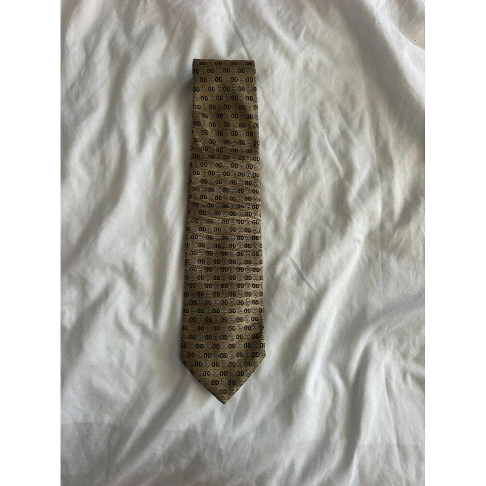 Brooks Brothers 346 Pure Silk Tie Gold Beige Black Geometric Pattern Made in USA